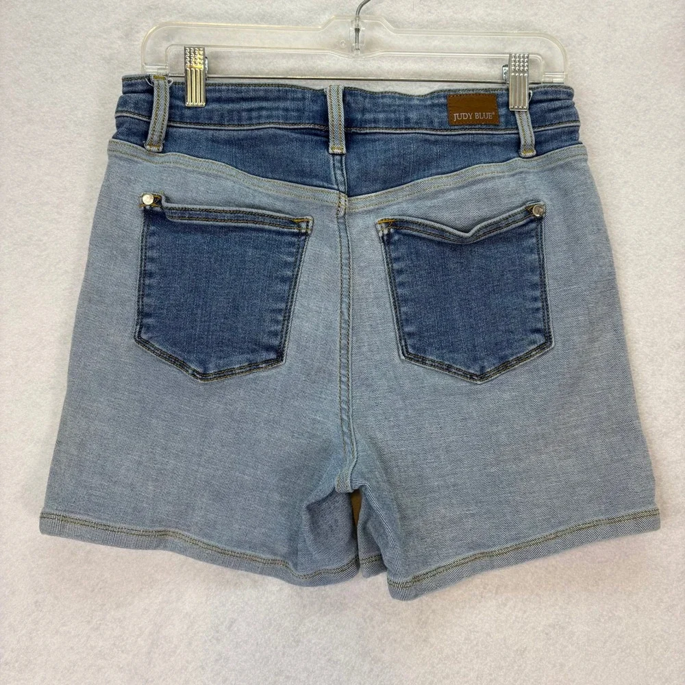 Judy Blue Women's‎ Sz Large Two-Tone Wash High Rise Denim Shorts Casual Summer